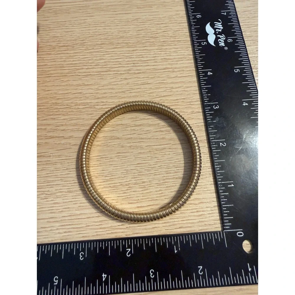 Vintage Gold Tone Omega Stretch Bangle Bracelet Ribbed‎ Flexible Tubogas Style